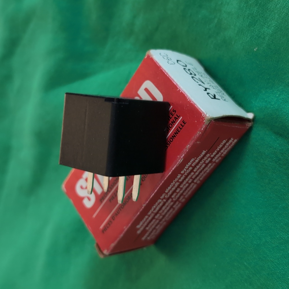 Standard RY-280 Relay Rear for Chevy